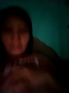 Lily Queen18 online show from October 2025 04:08:01 PM