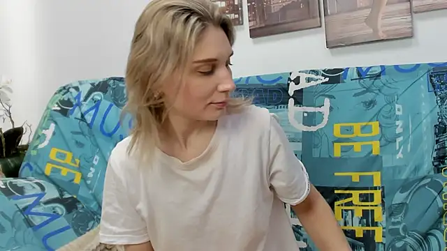 Tenderly Sophie online show from February 2026 01:17:01 AM