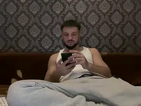 GitanoBoy online show from November 2025 04:41:02 PM