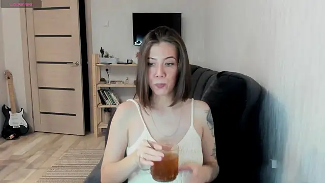 twinkle rosie online show from November 2025 03:16:01 AM