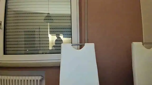 Snapshot of Blueskynicci chatting on December 2025 05:05:01 AM Blueskynicci online show from December 2025 05:05:01 AM