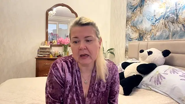 Snapshot of Galatea_2025 chatting on April 2026 05:07:01 PM Galatea 2025 online show from April 2026 05:07:01 PM