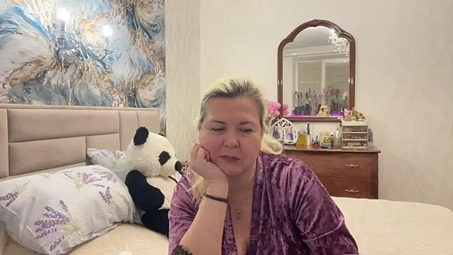 Snapshot of Galatea_2025 chatting on April 2026 08:57:02 PM Galatea 2025 online show from April 2026 08:57:02 PM