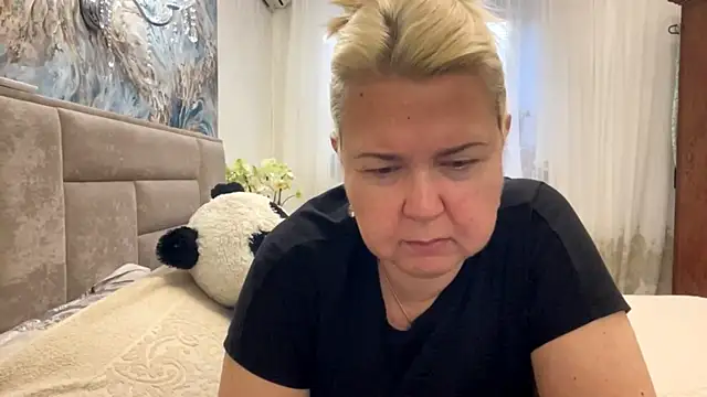 Snapshot of Galatea_2025 chatting on May 2026 05:10:02 PM Galatea 2025 online show from May 2026 05:10:02 PM