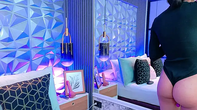 AdelineJhones online show from March 2026 02:27:01 PM