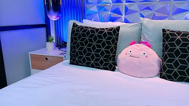 AdelineJhones online show from April 2026 02:22:01 PM