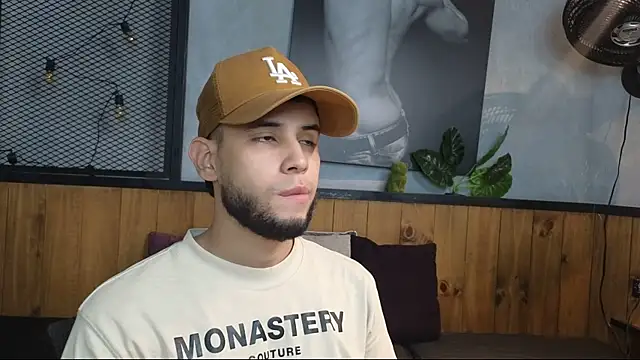 Maxcole 07 online show from December 2025 08:51:01 PM