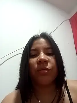fresarosa33 online show from October 2025 12:22:01 AM