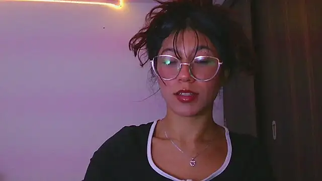 LissyM online show from April 2026 08:53:01 PM