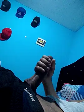 Scorpion05  online show from December 2025 03:47:02 AM