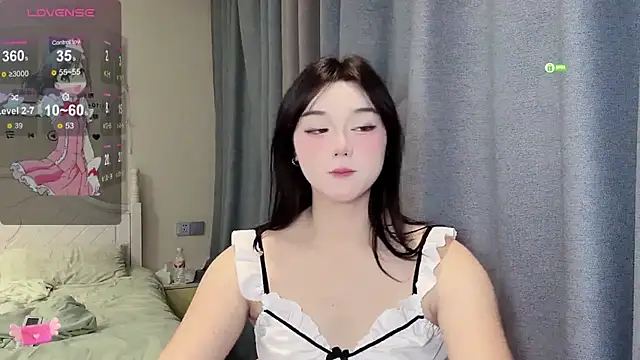 Snapshot of Tinai- chatting on November 2025 12:04:01 PM Tinai- online show from November 2025 12:04:01 PM