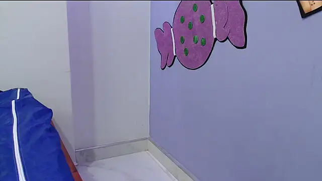 katty18love18 online show from November 2025 01:22:01 AM