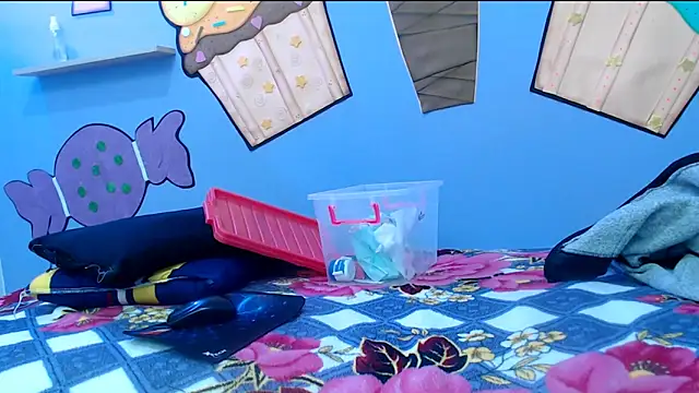 katty18love18 online show from November 2025 01:38:01 AM