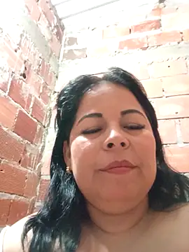 Snapshot of mother2-divorced chatting on December 2025 02:24:02 PM mother2-divorced online show from December 2025 02:24:02 PM