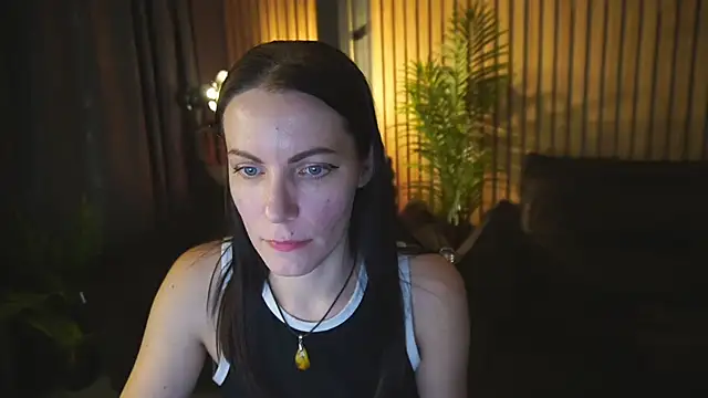 SofieMoons online show from December 2025 02:00:01 PM