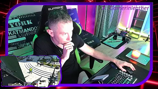 Snapshot of Gamerinleather chatting on November 2025 09:17:02 PM Gamerinleather online show from November 2025 09:17:02 PM
