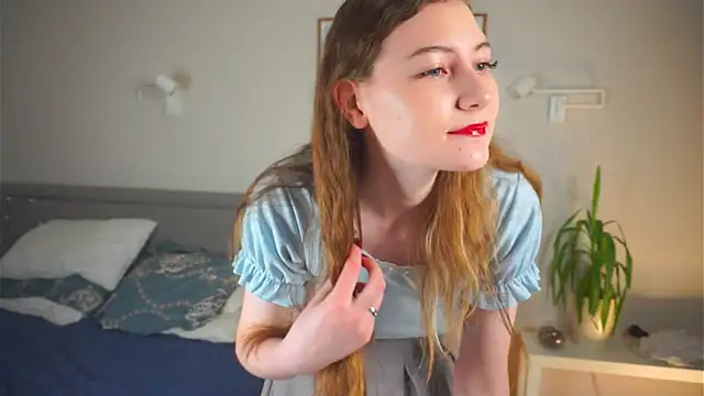 MegganKinson online show from November 2025 05:06:01 AM