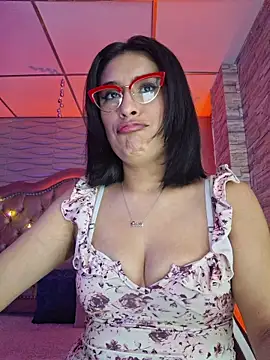 Roxanne Han online show from February 2026 11:58:02 AM