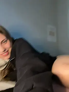 elliepixie online show from April 2026 11:31:01 PM