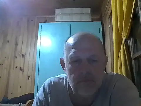 PedroXYZ25 online show from October 2025 01:05:02 AM