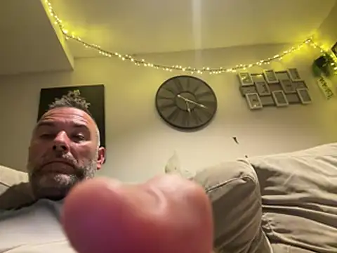 Snapshot of plymouthlad82 chatting on May 2026 11:20:01 PM plymouthlad82 online show from May 2026 11:20:01 PM