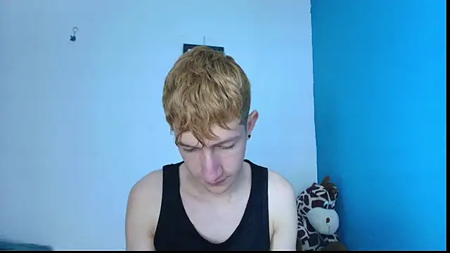 Snapshot of Erick_Taylor3 chatting on April 2026 06:32:02 PM Erick Taylor3 online show from April 2026 06:32:02 PM