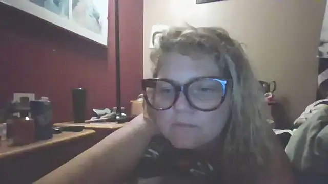 Snapshot of Justcurio777 chatting on May 2026 04:20:02 AM Justcurio777 online show from May 2026 04:20:02 AM