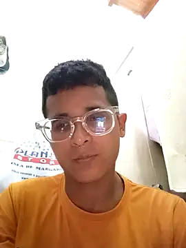 Snapshot of Luis_Stars chatting on October 2025 03:14:01 AM Luis Stars online show from October 2025 03:14:01 AM
