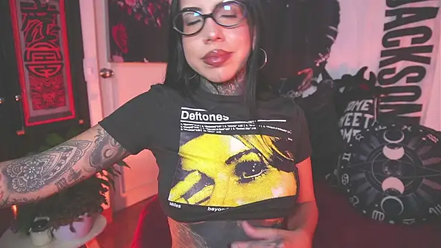 Dalia Vorhees online show from April 2026 01:41:02 AM