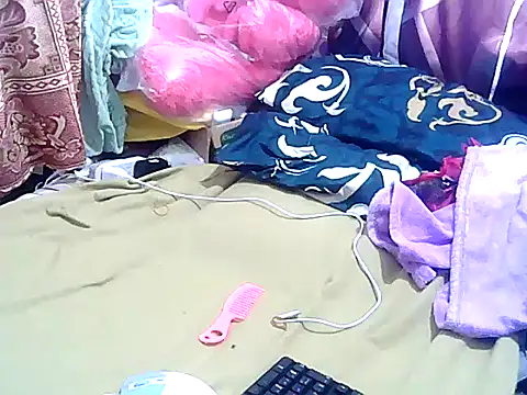 Snapshot of Sweetpinay_mature chatting on May 2026 12:38:01 AM Sweetpinay mature online show from May 2026 12:38:01 AM