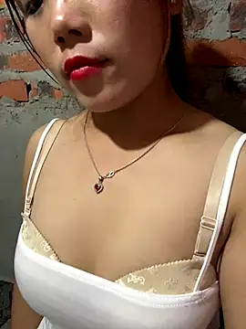 nachi-baby online show from October 2025 09:53:02 PM