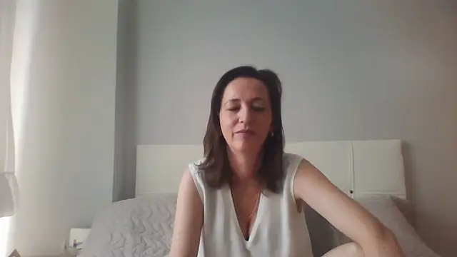 Snapshot of ArianaStarr chatting on June 2026 06:52:02 AM ArianaStarr online show from June 2026 06:52:02 AM