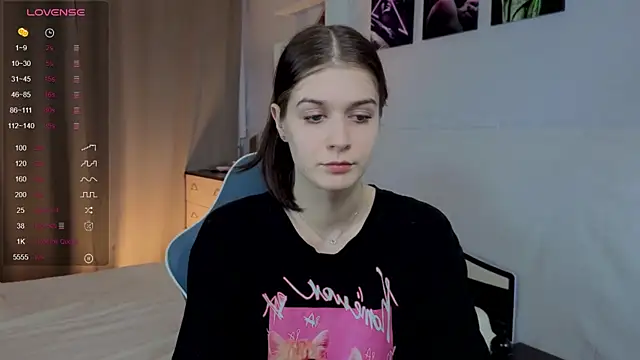 Ksarina online show from November 2025 04:08:02 PM