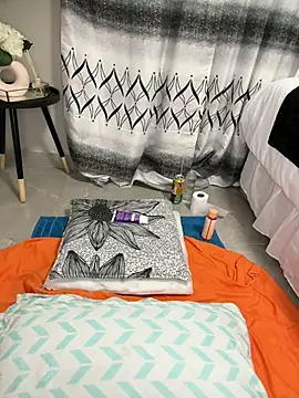 Nicole bash online show from February 2026 07:38:02 AM