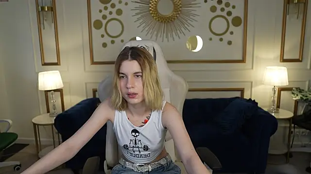 Lila Anderson online show from December 2025 11:26:02 AM