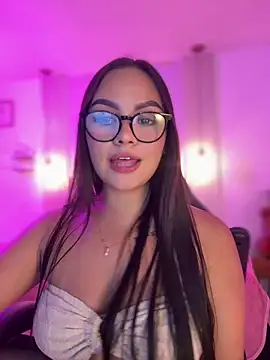 amber white15 online show from February 2026 02:40:02 AM