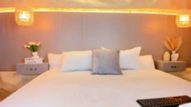 AmyColman  online show from March 2026 12:11:01 PM