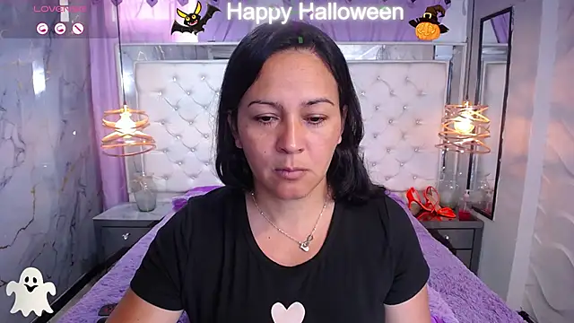 Melissa-roberts online show from November 2025 07:24:01 PM