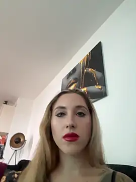 Snapshot of LaraHorneyy chatting on October 2025 08:31:02 AM LaraHorneyy online show from October 2025 08:31:02 AM
