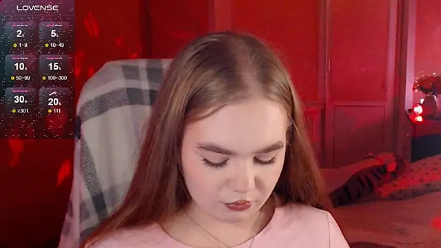 Snapshot of EmilyRisse chatting on October 2025 03:35:01 PM EmilyRisse online show from October 2025 03:35:01 PM