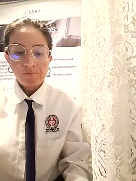 Snapshot of Valentina--1 chatting on March 2026 10:00:01 AM Valentina--1 online show from March 2026 10:00:01 AM
