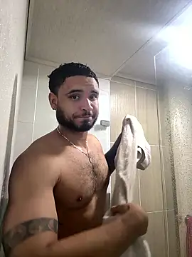 AUSTINN TORRES online show from January 2026 10:22:02 PM