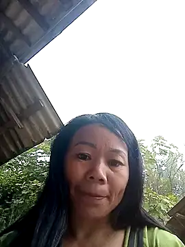 Snapshot of -Heli- chatting on October 2025 05:48:02 AM -Heli- online show from October 2025 05:48:02 AM