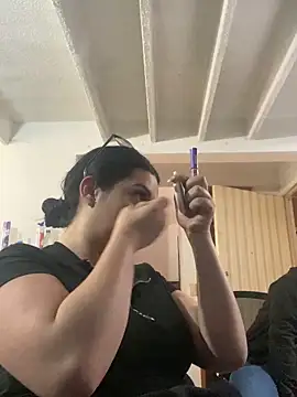 Snapshot of Kloe_Novoa chatting on December 2025 01:16:02 PM Kloe Novoa online show from December 2025 01:16:02 PM