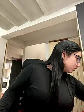 Snapshot of Kloe_Novoa chatting on December 2025 12:56:01 PM Kloe Novoa online show from December 2025 12:56:01 PM