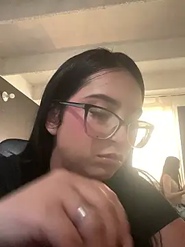 Snapshot of Kloe_Novoa chatting on January 2026 05:27:02 PM Kloe Novoa online show from January 2026 05:27:02 PM