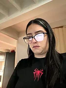 Snapshot of Kloe_Novoa chatting on January 2026 01:35:01 PM Kloe Novoa online show from January 2026 01:35:01 PM