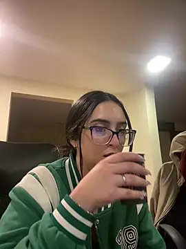 Kloe Novoa online show from March 2026 12:10:02 PM