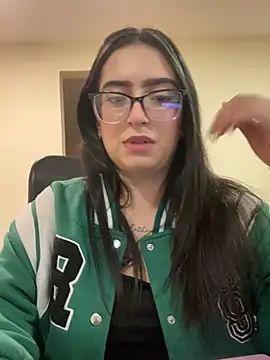 Kloe Novoa online show from April 2026 01:41:01 PM