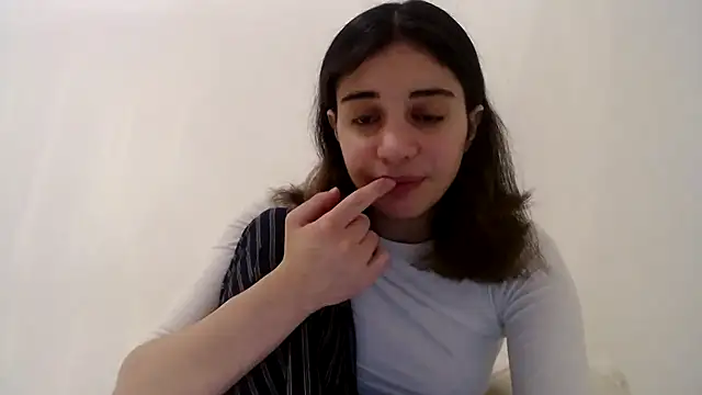 bellefleurrr online show from November 2025 09:05:02 PM